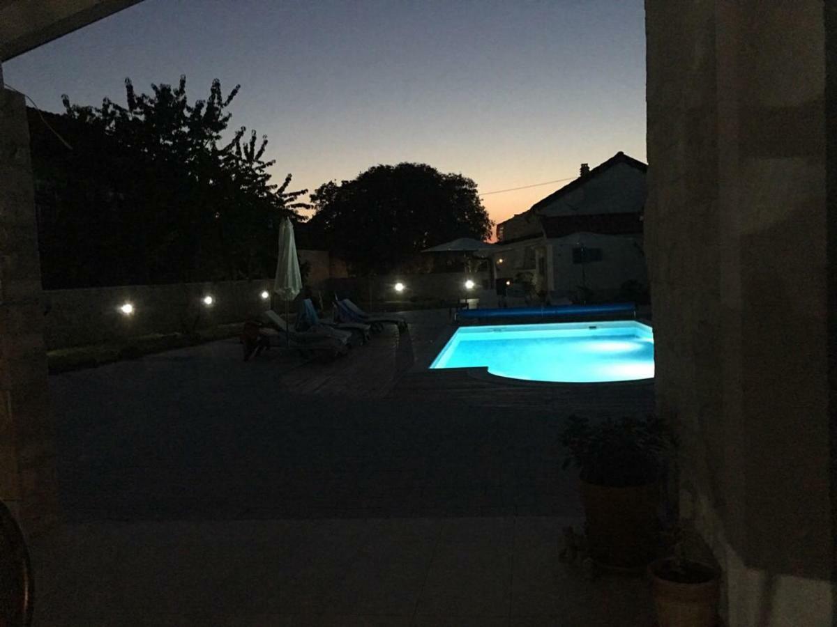 Appartamento Kuce Za Odmor Brkic Lozovac Esterno foto