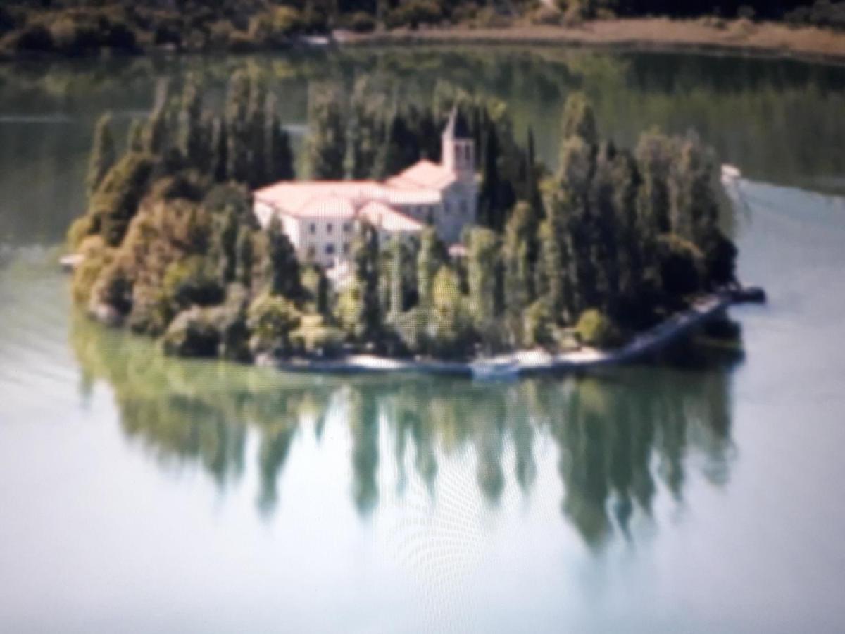 Appartamento Kuce Za Odmor Brkic Lozovac Esterno foto